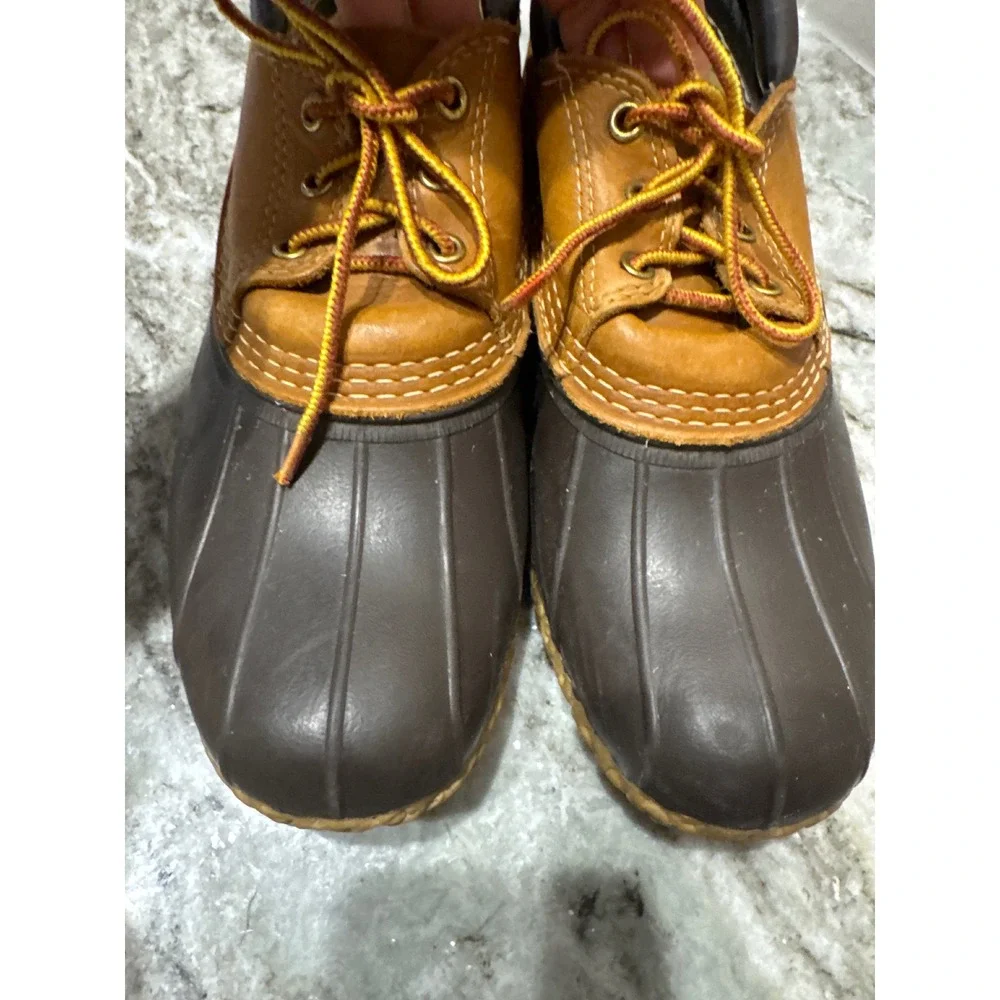 L.L.Bean Men's Bean Boots,‎ Gumshoes in tan leather and brown rubber Size 9